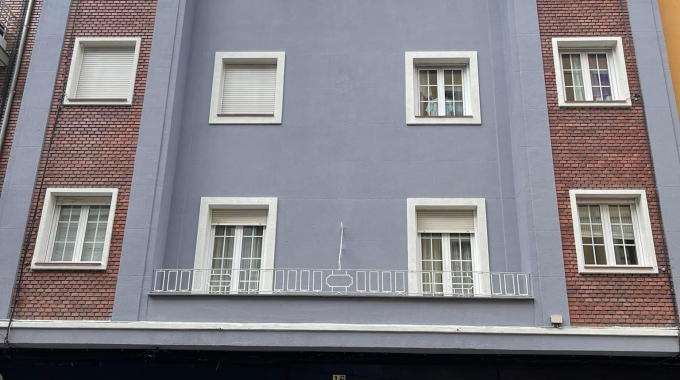 Reforma de fachada de edificio en León